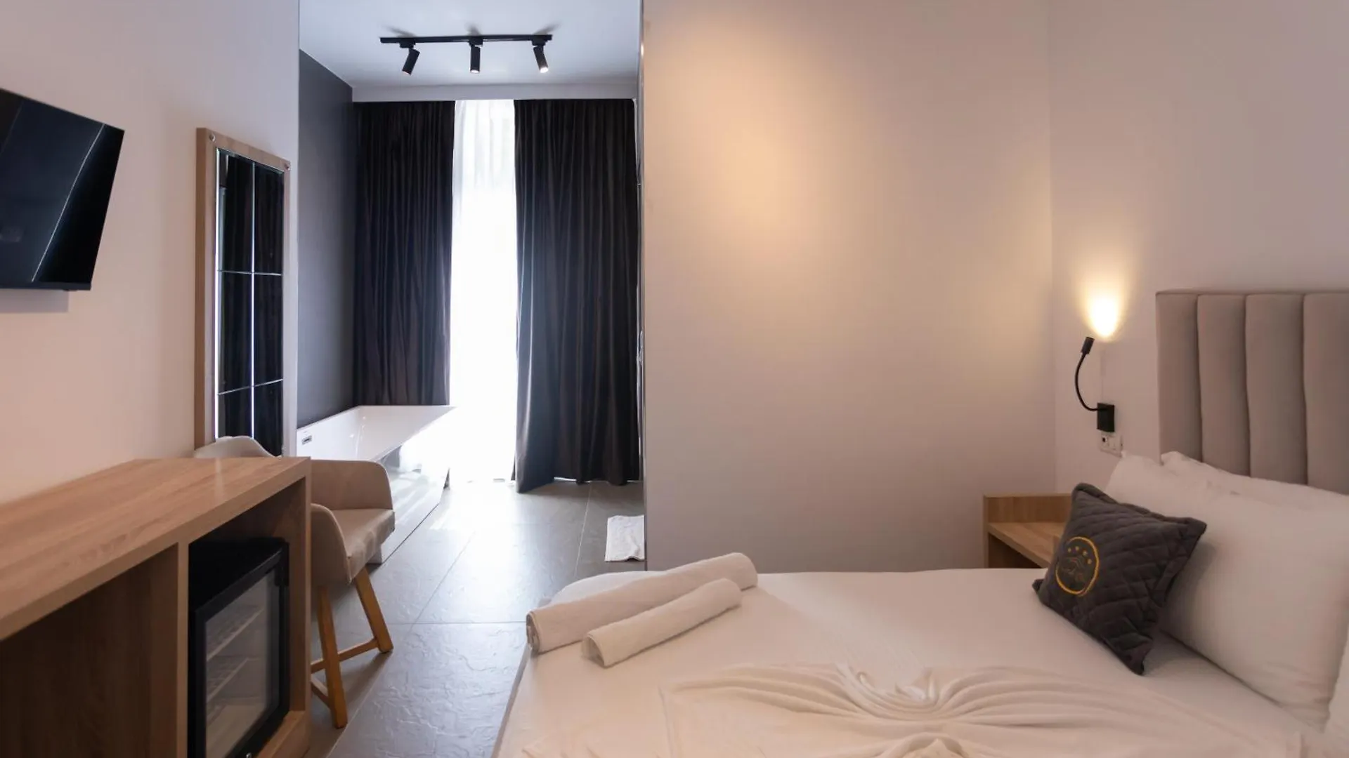 Hotel Elba Premium Durrës 4*,  알바니아