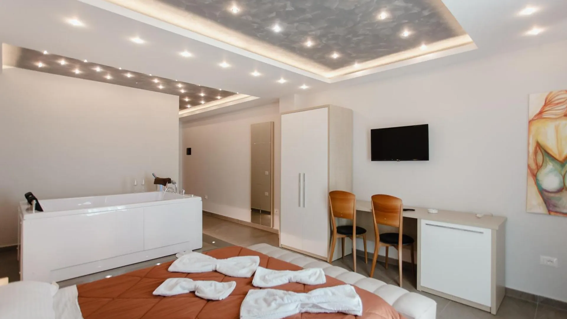 Hotel Elba Premium Durrës 4*,  알바니아